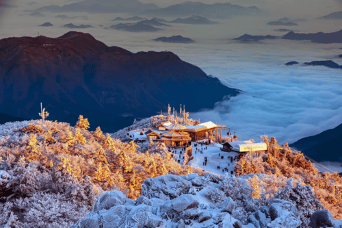 Snowy Escape to Deogyusan National Park from Seoul