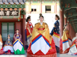 Yeinbang k-drama hanbok rental